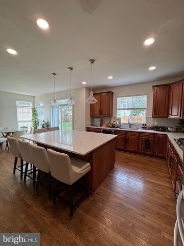 5980 TWIN BRANCH CT, Haymarket, VA 20169