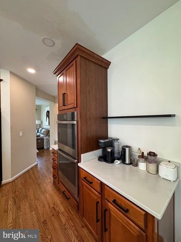5980 TWIN BRANCH CT, Haymarket, VA 20169
