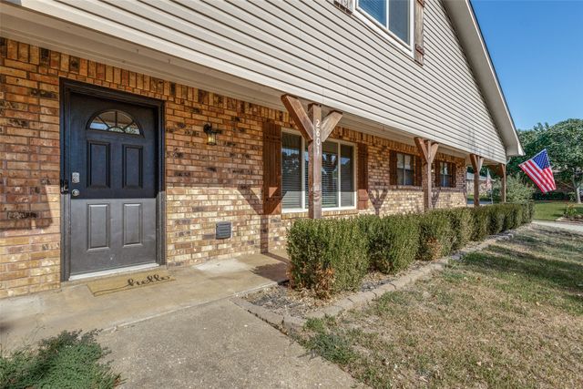 2801 Pyramid Circle, Denison, TX 75020