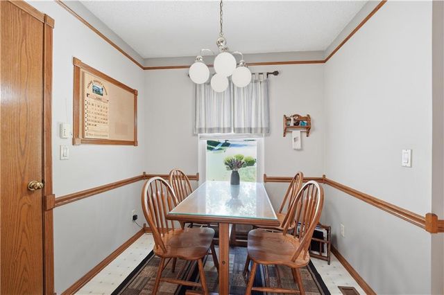 7915 Woodstone Street, Lenexa, KS 66219