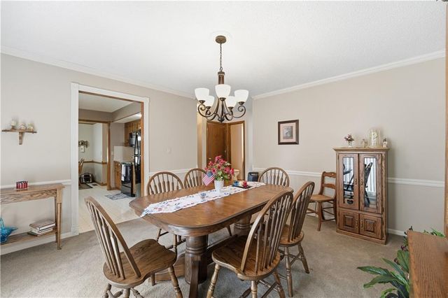 7915 Woodstone Street, Lenexa, KS 66219