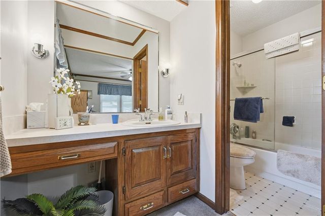 7915 Woodstone Street, Lenexa, KS 66219