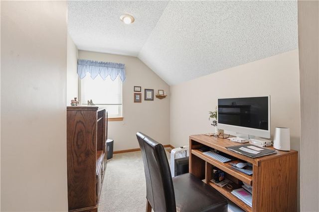 7915 Woodstone Street, Lenexa, KS 66219