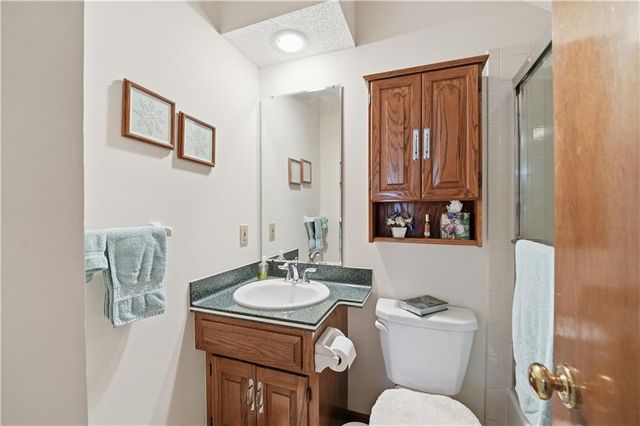 7915 Woodstone Street, Lenexa, KS 66219