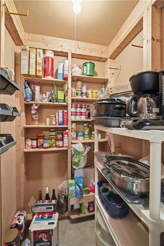 7915 Woodstone Street, Lenexa, KS 66219