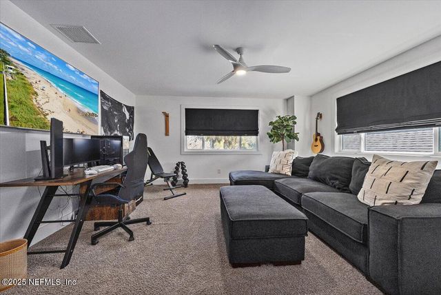3235 OLD BARN Road W, Ponte Vedra Beach, FL 32082