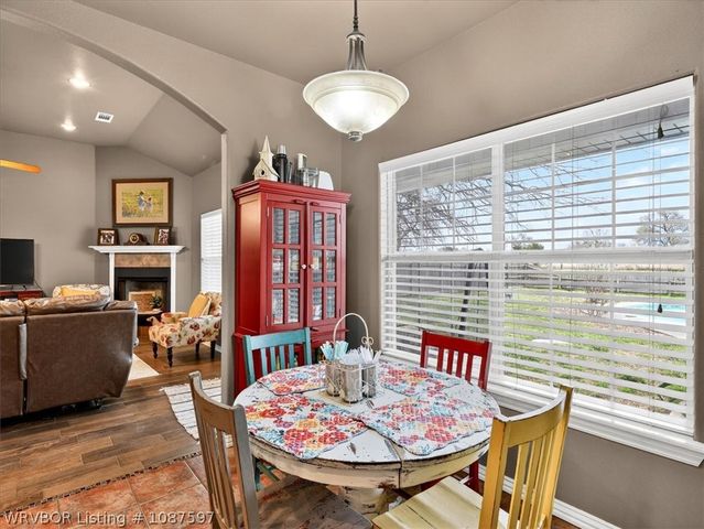 104 Kingrey Lane, Poteau, OK 74953