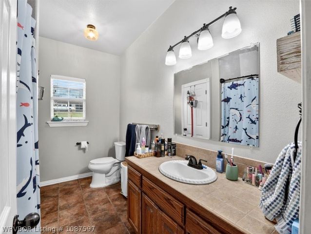 104 Kingrey Lane, Poteau, OK 74953