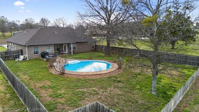 104 Kingrey Lane, Poteau, OK 74953