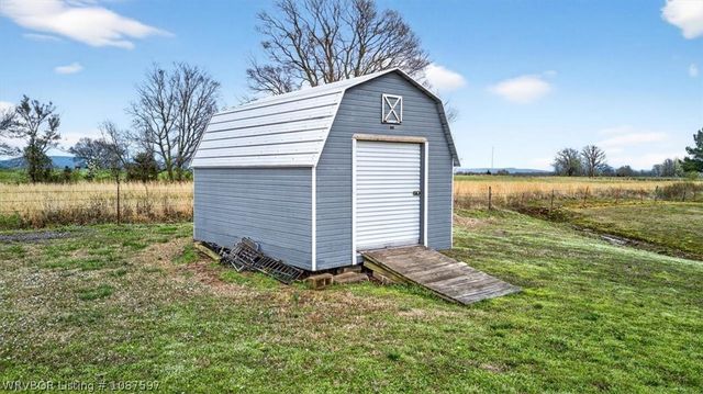 104 Kingrey Lane, Poteau, OK 74953