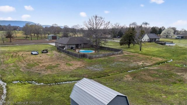 104 Kingrey Lane, Poteau, OK 74953