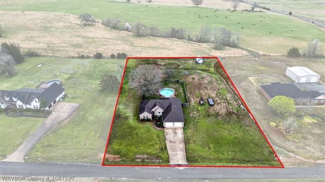 104 Kingrey Lane, Poteau, OK 74953