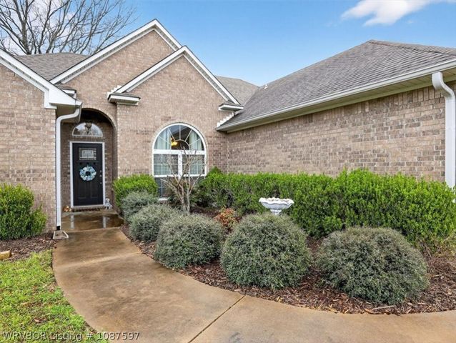 104 Kingrey Lane, Poteau, OK 74953