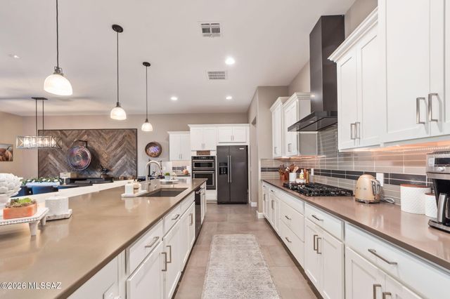 26 W Antelope Canyon, Oro Valley, AZ 85755