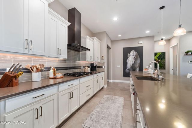 26 W Antelope Canyon, Oro Valley, AZ 85755