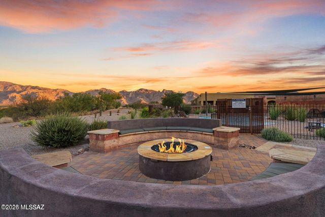 26 W Antelope Canyon, Oro Valley, AZ 85755