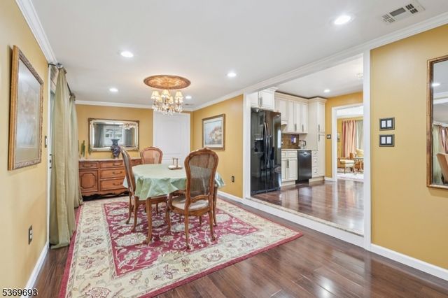 20 Leonard Ter, Wayne Twp., NJ 07470