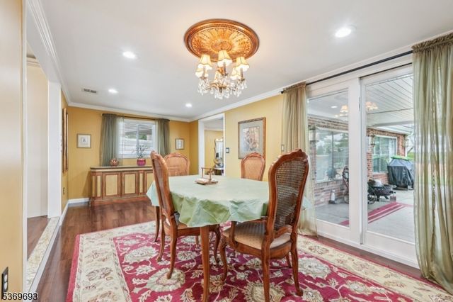 20 Leonard Ter, Wayne Twp., NJ 07470