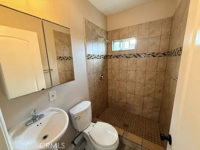712 W 54th, Los Angeles, CA 90037