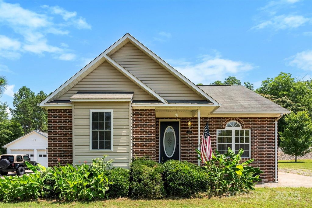 400 N Main Street, Granite Quarry, NC 28146