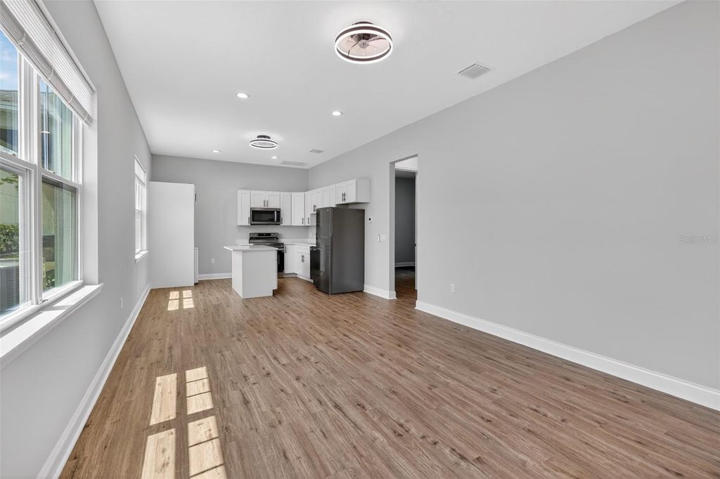 Image 21 of property listing at 13201 GRANGER AVENUE, Orlando, FL 32827
