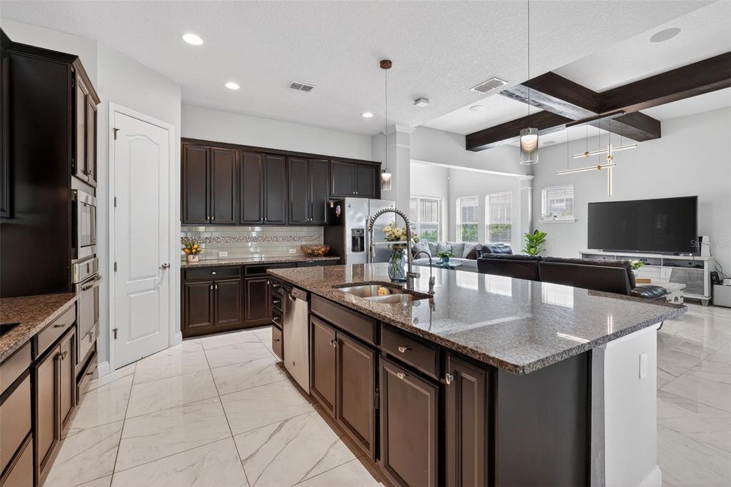Image 43 of property listing at 13201 GRANGER AVENUE, Orlando, FL 32827