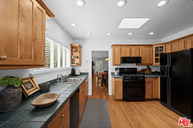 1314 N Genesee Avenue, Los Angeles, CA 90046