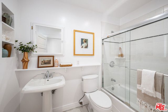 1314 N Genesee Avenue, Los Angeles, CA 90046