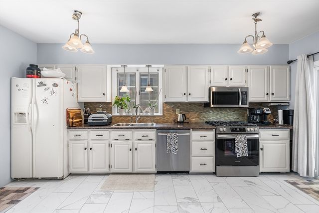 3 Fitz Road, Peabody, MA 01960
