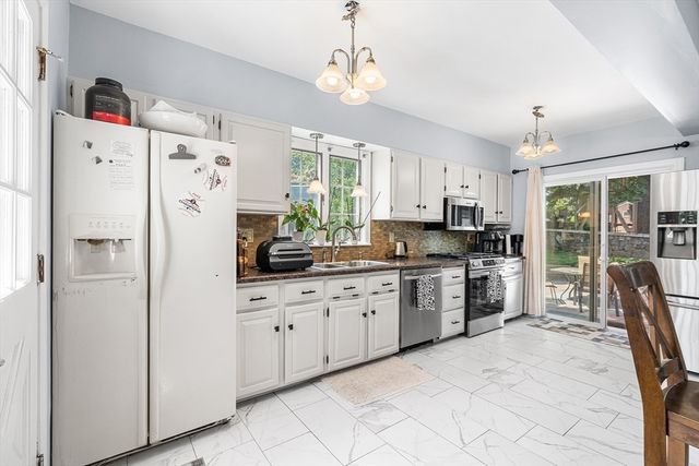 3 Fitz Road, Peabody, MA 01960