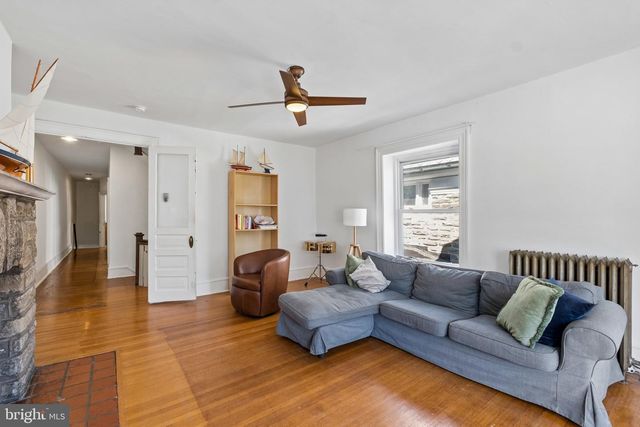 133 E GORGAS LN, Philadelphia, PA 19119