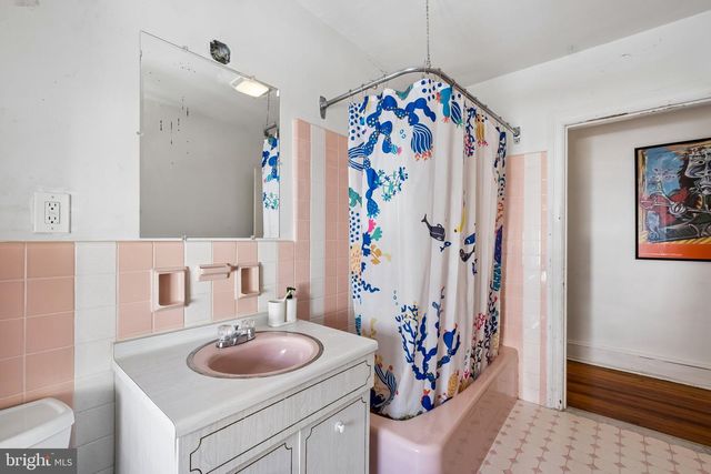 133 E GORGAS LN, Philadelphia, PA 19119