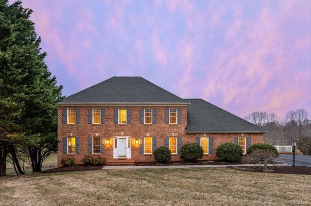 1305 Summerpark Drive, Forest, VA 24551