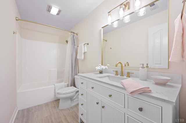 1305 Summerpark Drive, Forest, VA 24551