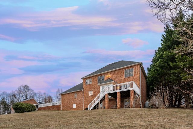 1305 Summerpark Drive, Forest, VA 24551