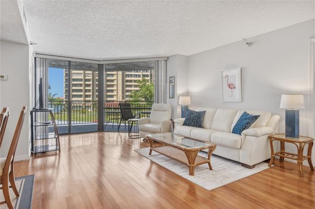 690 ISLAND WAY 307, Clearwater Beach, FL 33767