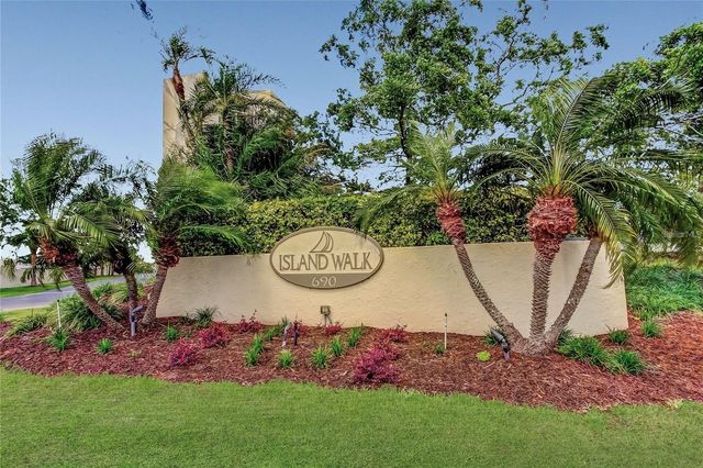 690 ISLAND WAY 307, Clearwater Beach, FL 33767