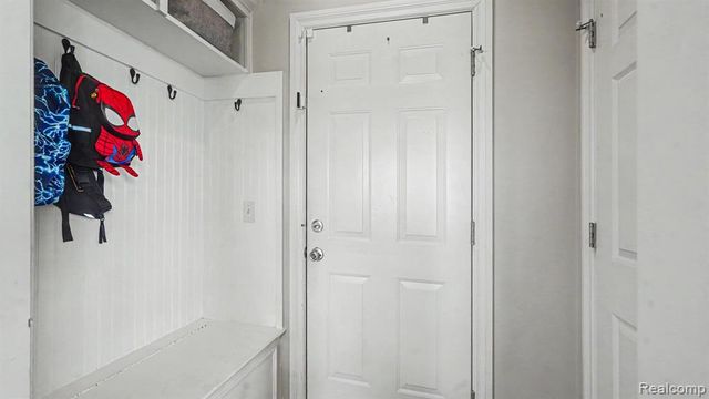 11241 Sand Hill Drive, Grass Lake, MI 49240
