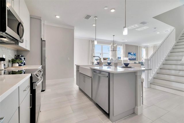 31856 CLOVER FIN COURT, Wesley Chapel, FL 33545