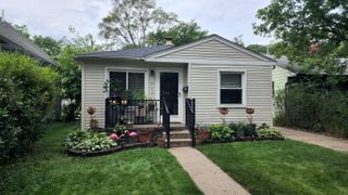 18705 Delaware Avenue, Redford Charter Twp, MI 48240