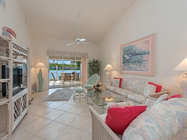 2960 Crown Pointe BLVD, Naples, FL 34112