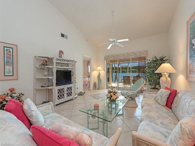 2960 Crown Pointe BLVD, Naples, FL 34112