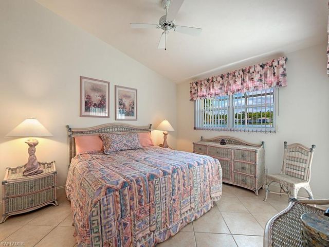 2960 Crown Pointe BLVD, Naples, FL 34112
