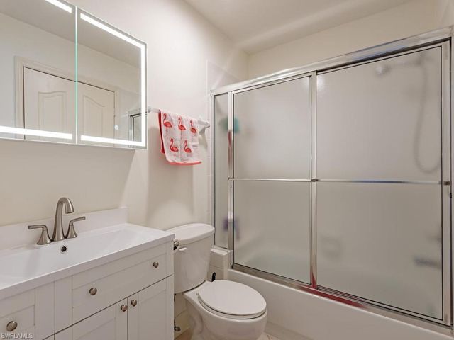 2960 Crown Pointe BLVD, Naples, FL 34112