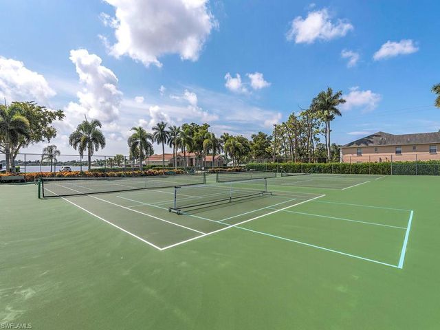 2960 Crown Pointe BLVD, Naples, FL 34112