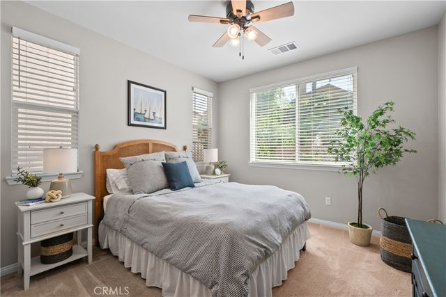 28200 Nield Court, Saugus, CA 91350