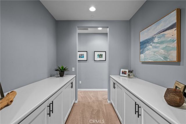 28200 Nield Court, Saugus, CA 91350