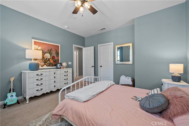 28200 Nield Court, Saugus, CA 91350
