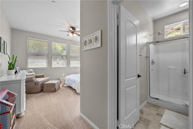 28200 Nield Court, Saugus, CA 91350