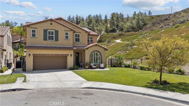 28200 Nield Court, Saugus, CA 91350